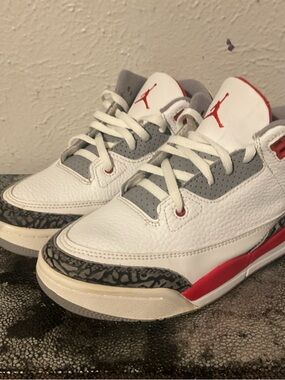 Jordan Kids White Gray and Red Retro Basketball Sneakers